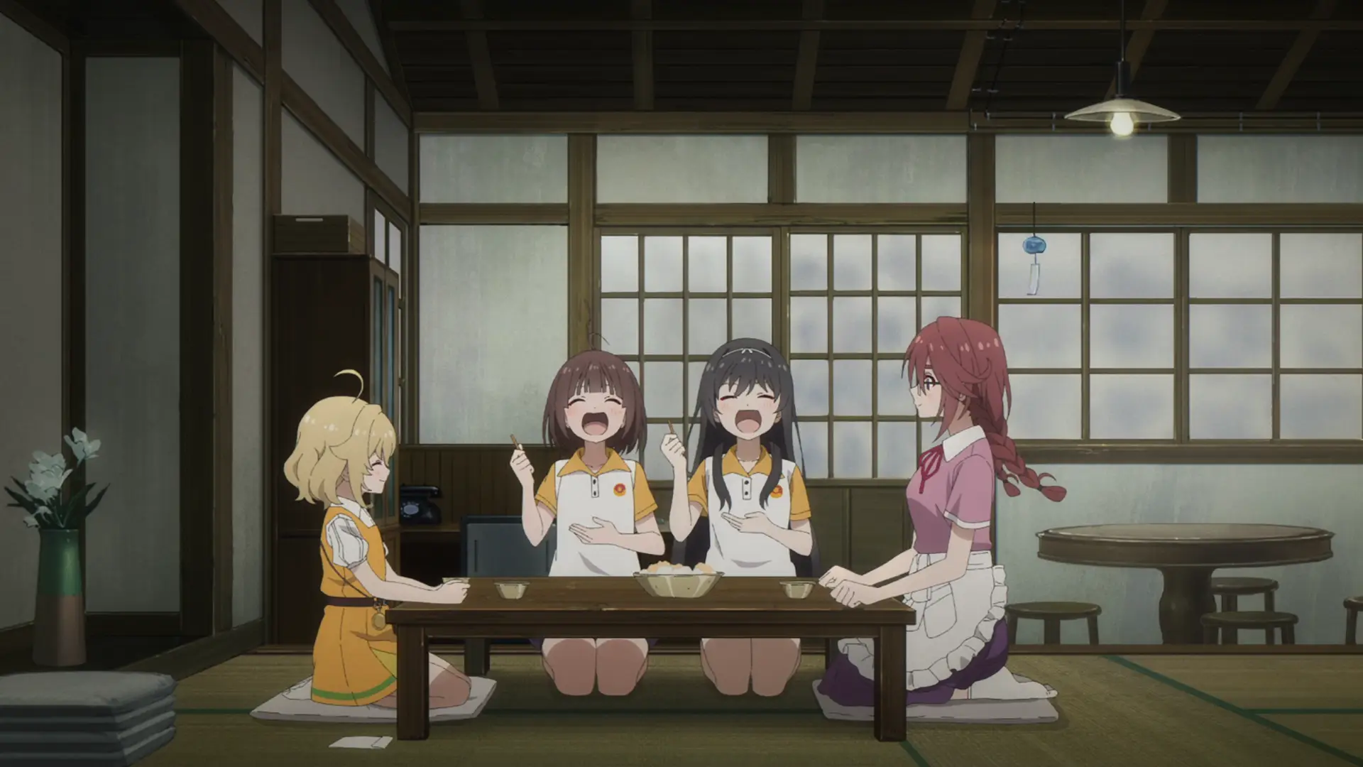 I like how Ouka has completely transformed into a comedy character that tries to chase for Mizuka at every occasion. She's absolutely the most adorable of the girls of the cast.