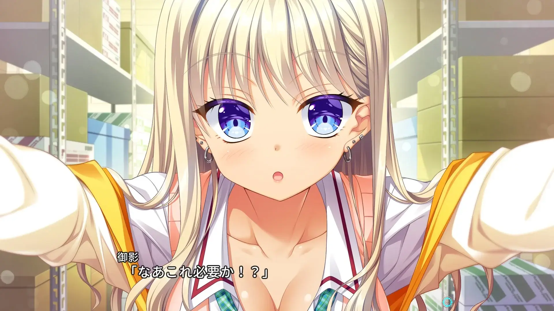 Nijimu doing make-up!