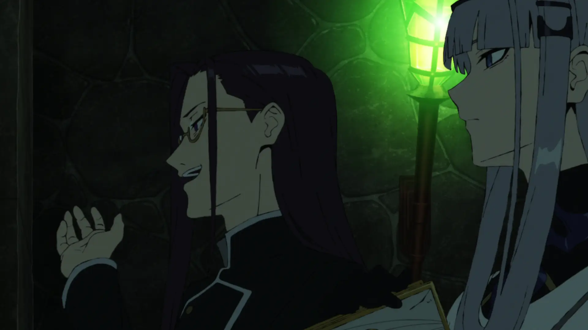 Just how suspicious can you be? This guy manage to top even the most crazy expectations with his way of speaking and moving.