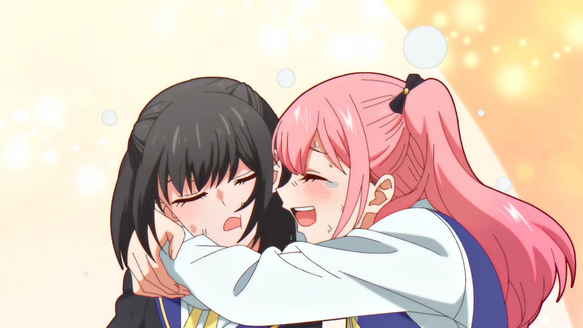 The first thing that Spica did when she realized everyone was safe was hugging Hana. Clearly yuri! Just look at how happy she is!