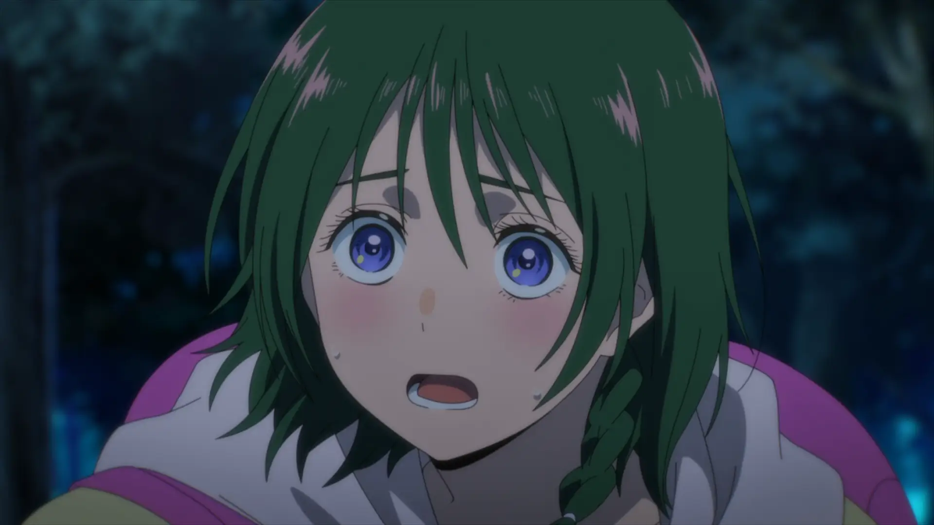 ...but then you see picture like this and Shiori immediately jumps back at looking like a teenager. Which is it Shiori?!