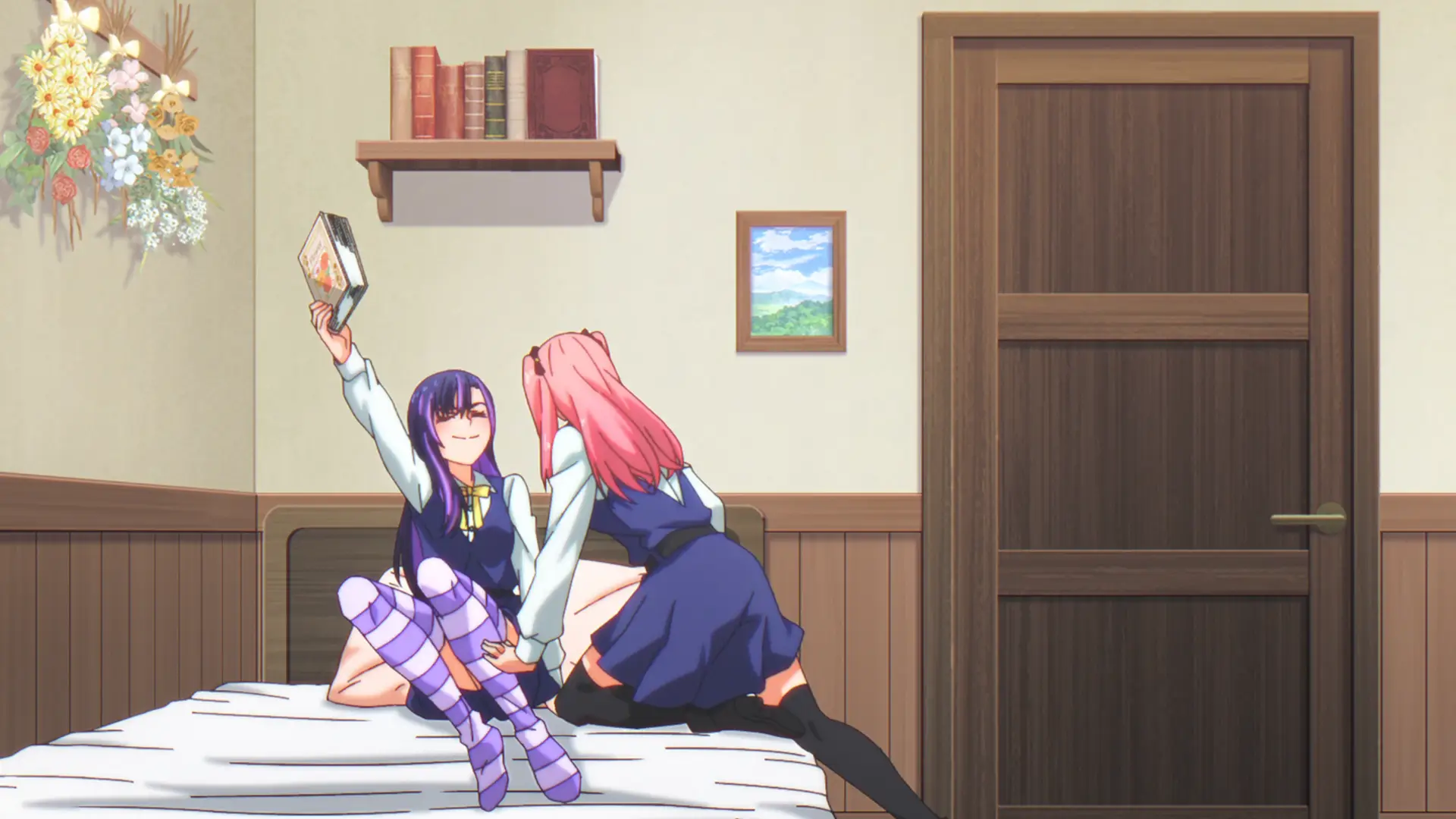 This kind of playful action between Aria and Spica is nice to see, I wonder how yuri would Aria become if she dropped the pretenses...
