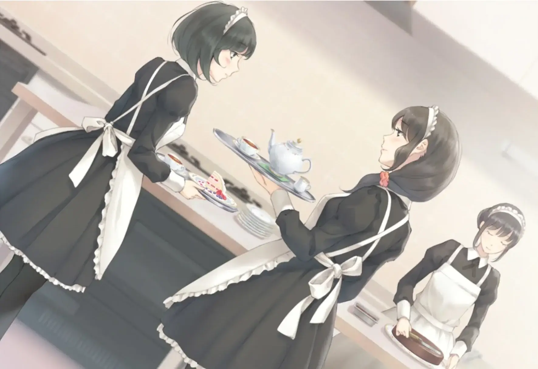 I totally didn't even notice the detail that Suou noticed. In the two photos, the girls have the same way of tying the knot behind their apron.