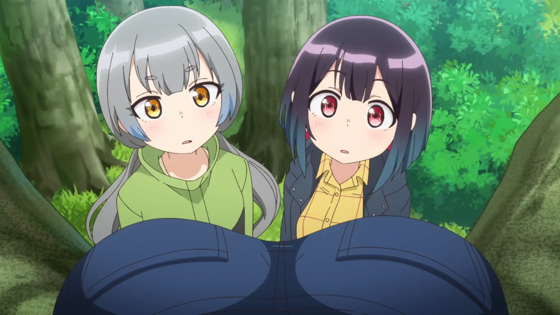 Imagine going in the forest and finding a wild huge thing on a tree. You know, everyone would be amazed by this rare discovery.