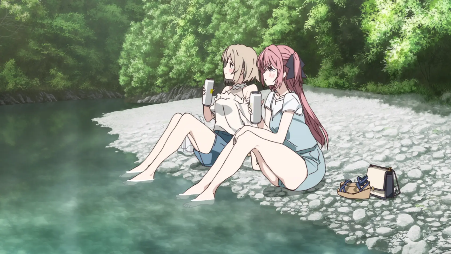 Just look at how much thicker Botan is compared to Ibuki, clearly she's the one that eats more!