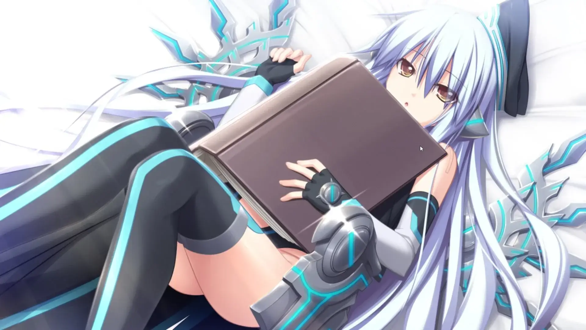 Al showing her cuteness, again them being small makes them even more adorable. I wonder who decided that was the ideal form for them to take...