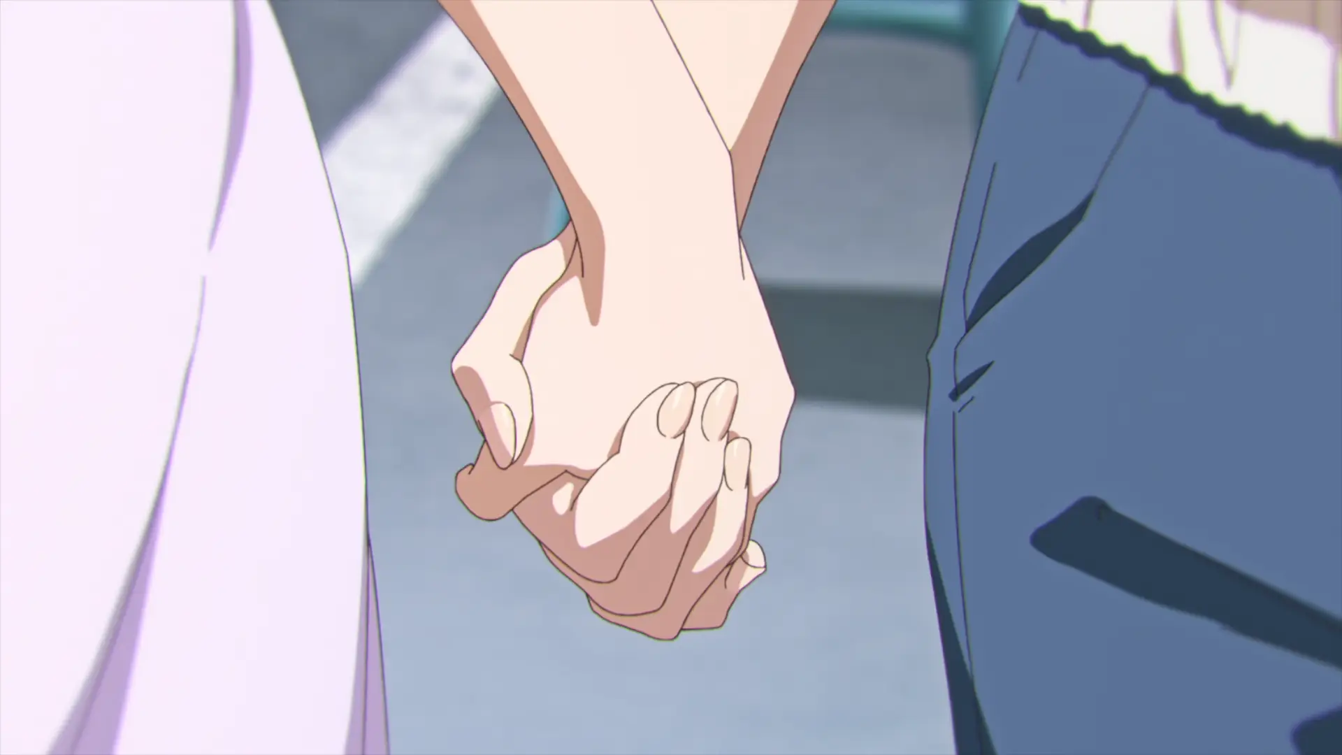 Lots of focus on how Yuu made Tamaki relax from the confrontation by holding her hand tight. The couples are really starting to be real.