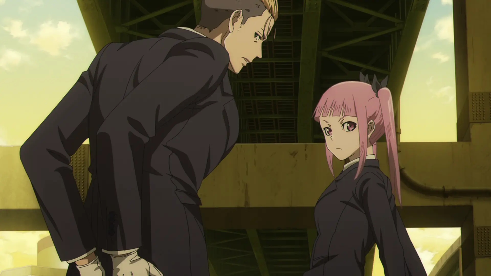 Hime looks cute, but stern at the same time. I wonder if she'll have some interaction with Jirou directly or stay purely as a background character..