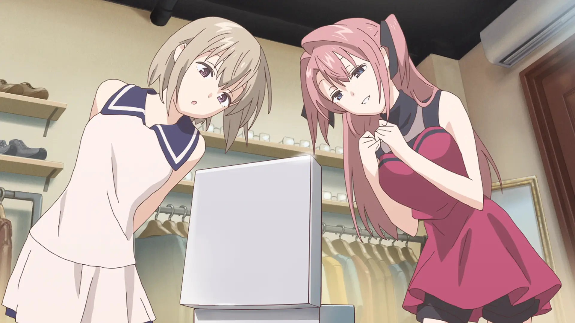 You wouldn't guess that Ibuki is a college girl when wearing those clothes. She's so tiny. Botan on the other hand...