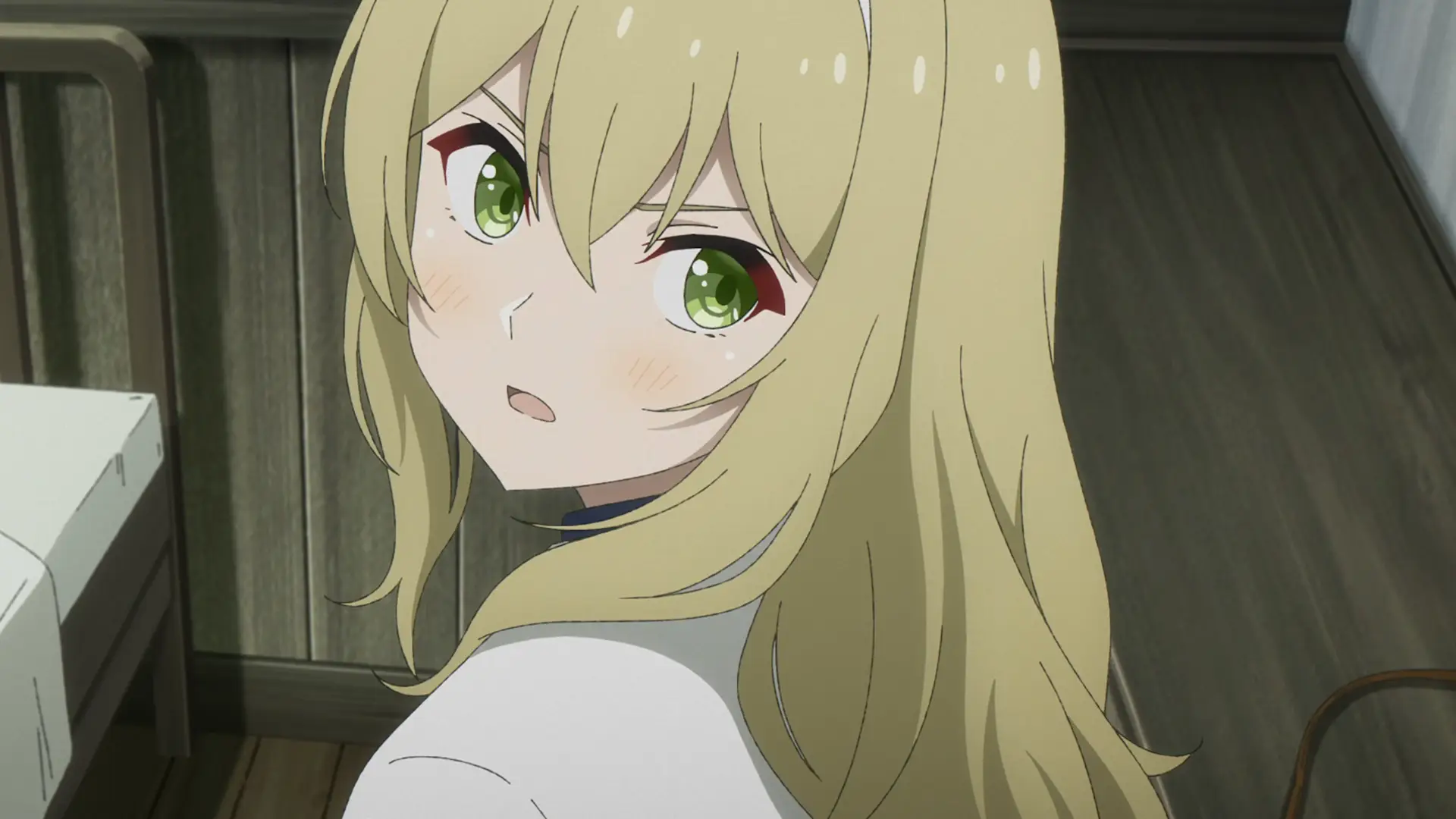 Would you believe that Nanami is actually the little sister of Maria? The magic that can only happen in anime! I wonder how did she end up with that personality though...