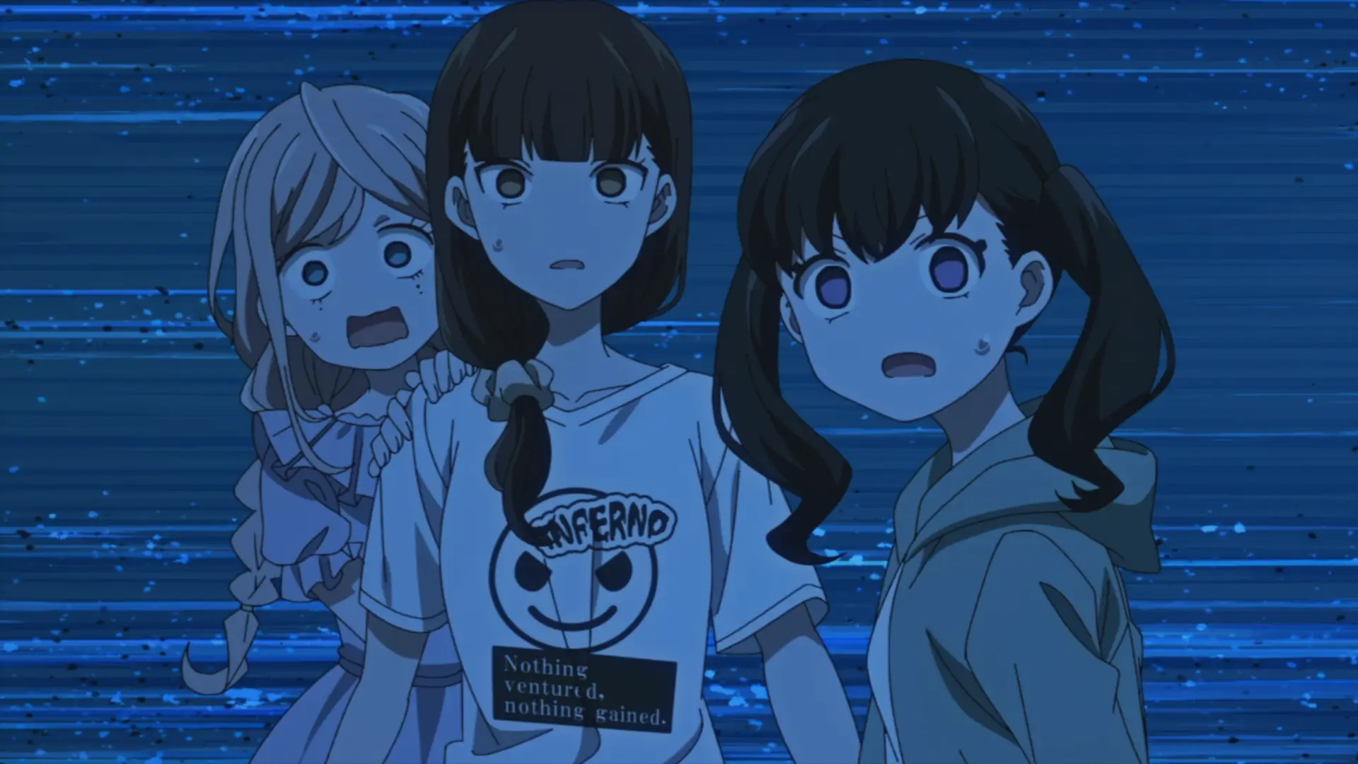 Discovered by Tamaki at the worst possible moment! By the way Aya, that shirt is kind of lame to be honest, did you choose it yourself?!