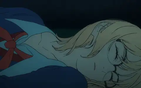 Ayaka unconscious on the ground really shows her beauty even more than usual. Though I'm puzzled about her hair color, was Ayaka hair that color again?