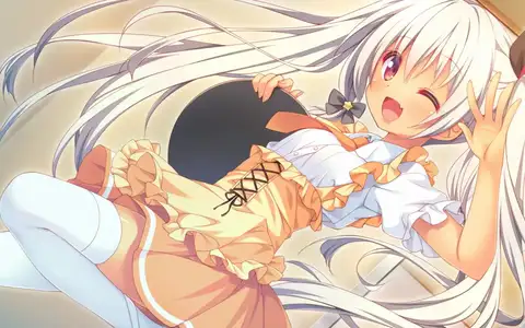 Riko with maid uniform looks great, I like the coloring of the uniform of this cafè. Yellow is definitely unique.